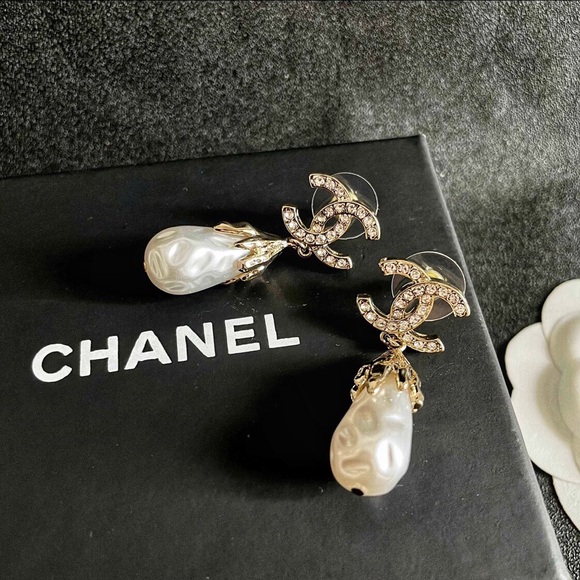 CHANEL Jewelry - Chanel Crystal CC Logo Earrings – Pearl Drop Design 🌟
